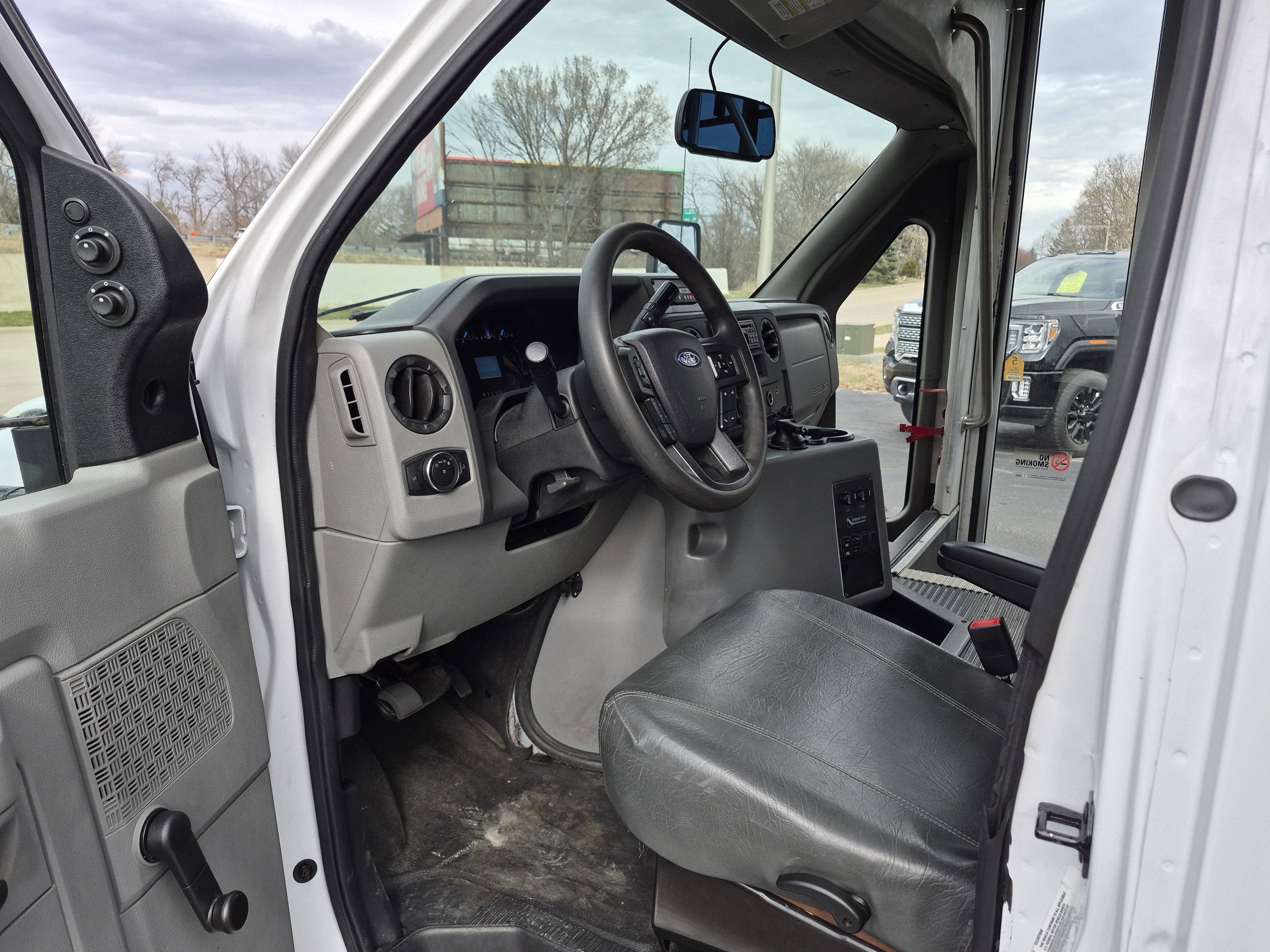 Used 2021 Ford E-350 and Econoline 350 Super Duty w/ Shuttle Bus Prep Package RWD image 9