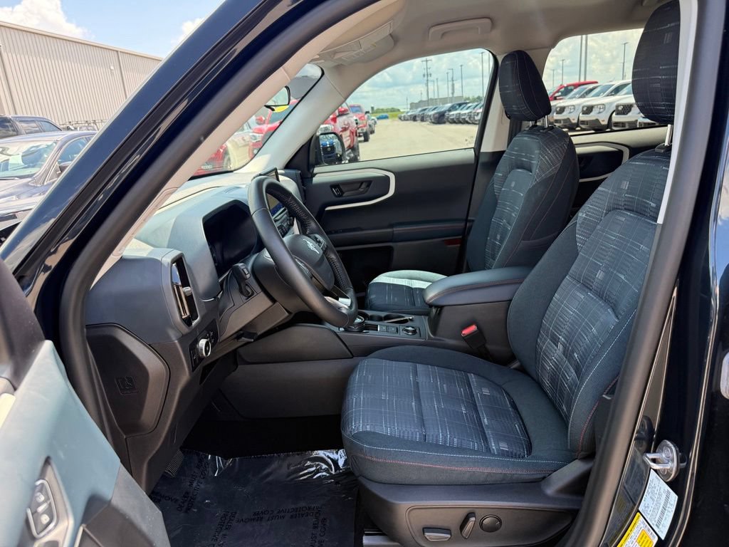 Used 2023 Ford Bronco Sport Heritage w/ Heritage Convenience Package AWD/4WD image 5