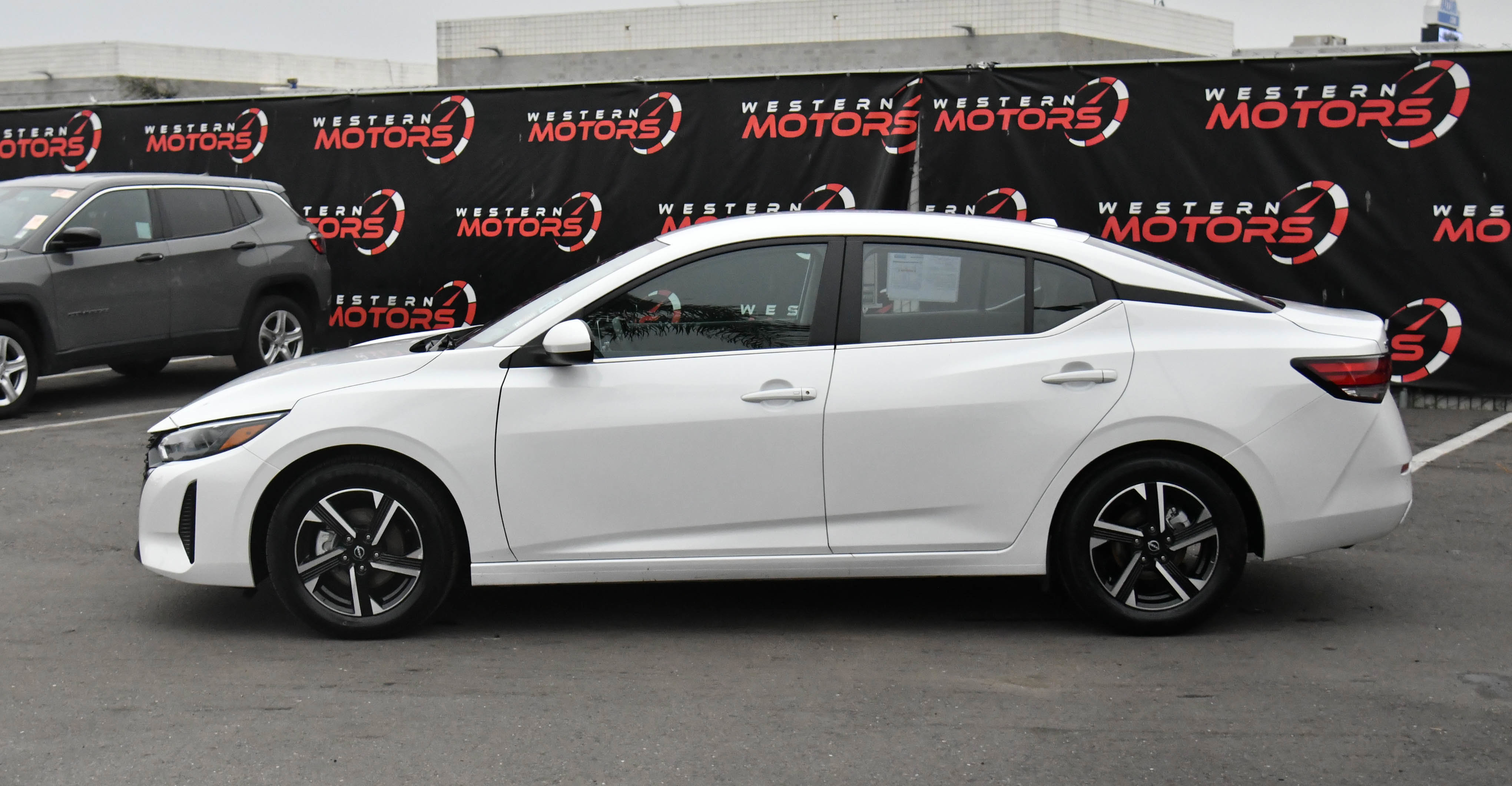 Used 2024 Nissan Sentra SV image 4