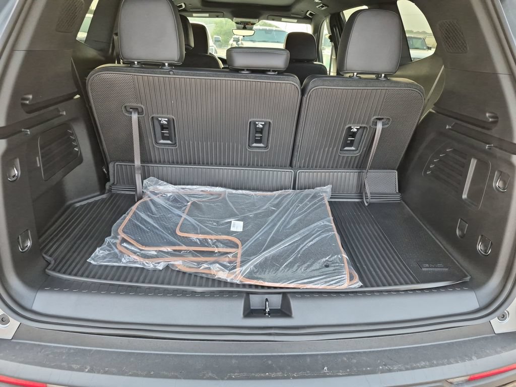 New 2026 GMC Acadia AT4 w/ Luxury Package AWD/4WD image 45