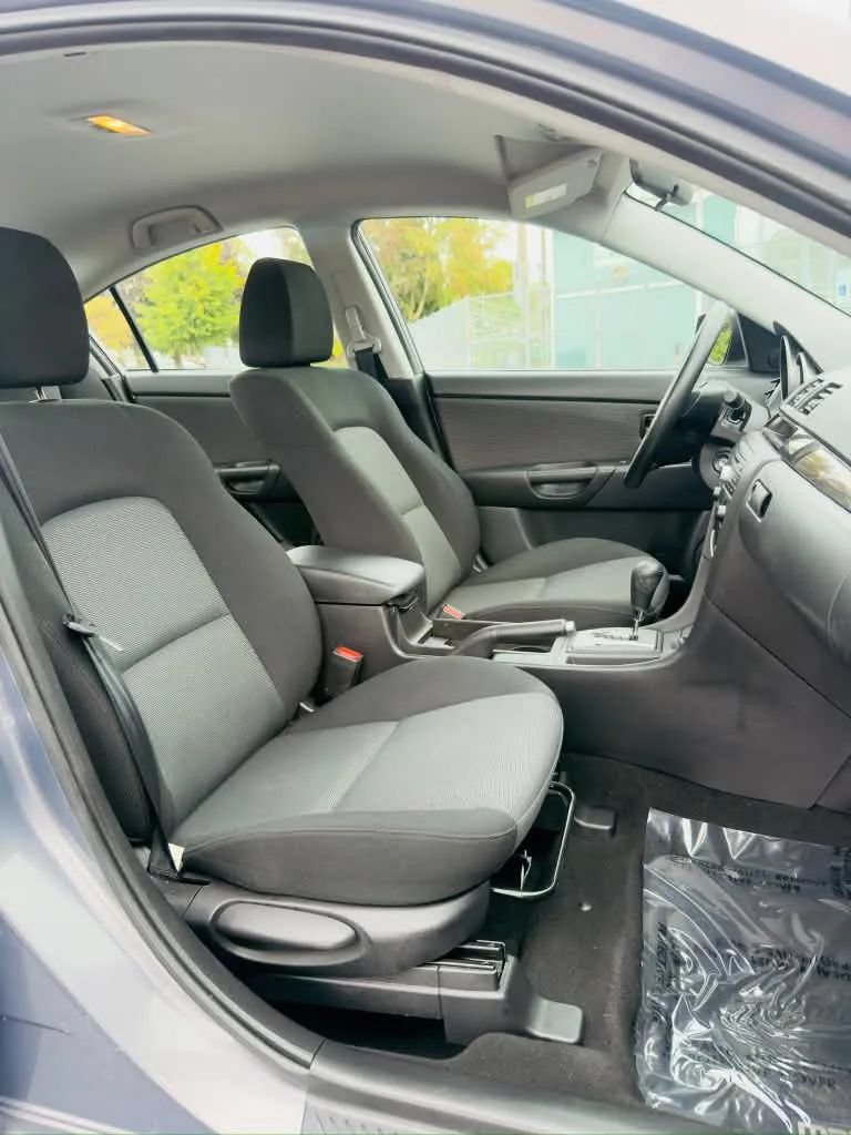 Used 2008 MAZDA MAZDA3 i Touring FWD image 11