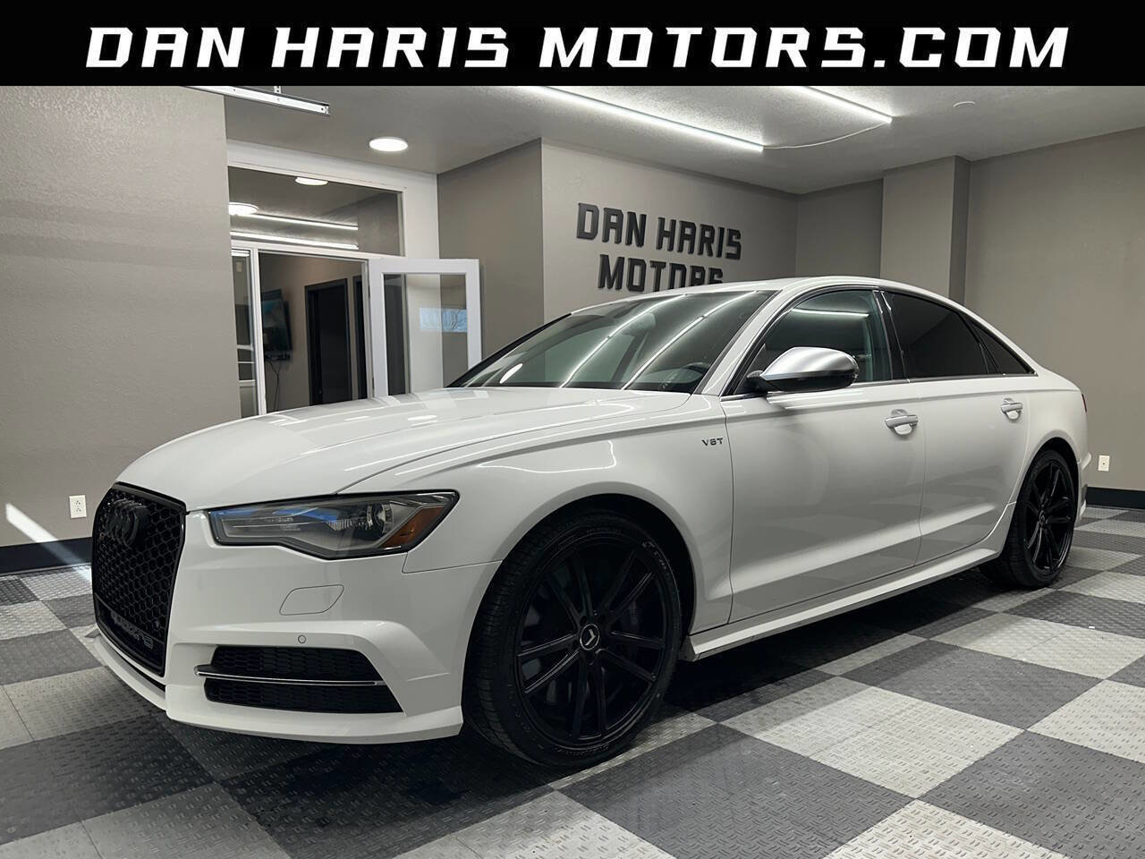 Used 2016 Audi S6 Premium Plus w/ Comfort Seating Package image 1