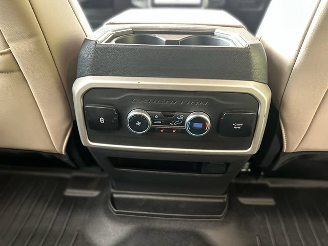 Used 2023 Ford Expedition Limited AWD/4WD image 25