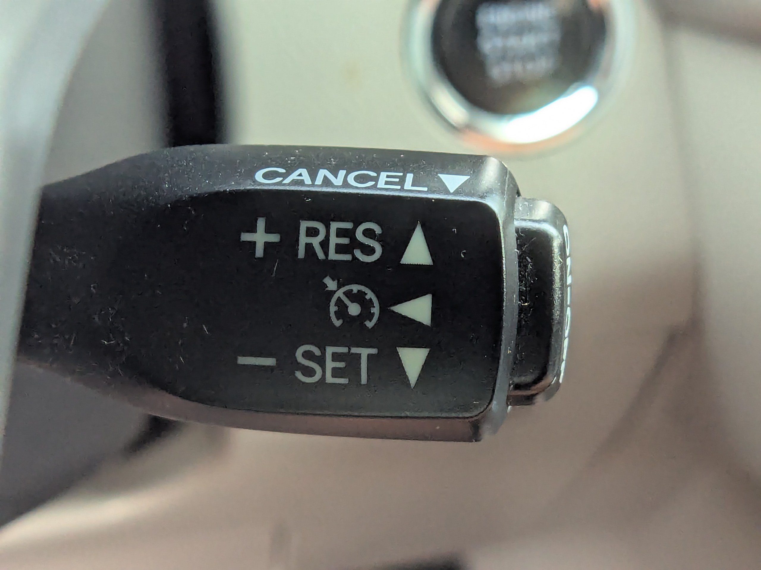 Used 2014 Toyota Highlander Limited AWD/4WD image 34