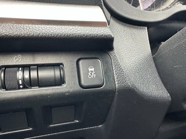 Used 2016 Subaru Crosstrek 2.0i Premium image 39