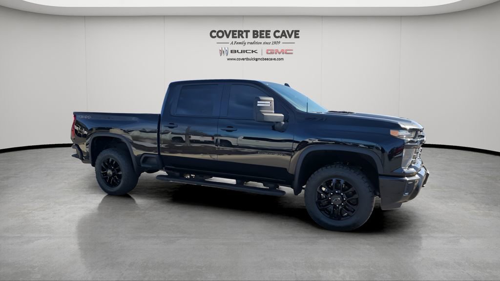 Used 2025 Chevrolet Silverado 2500 Custom w/ Custom Value Package image 12