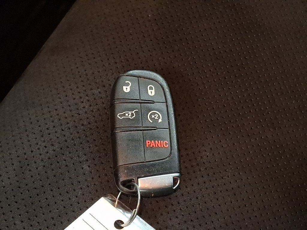 Used 2020 Jeep Grand Cherokee Trailhawk w/ Premium Lighting Group image 24