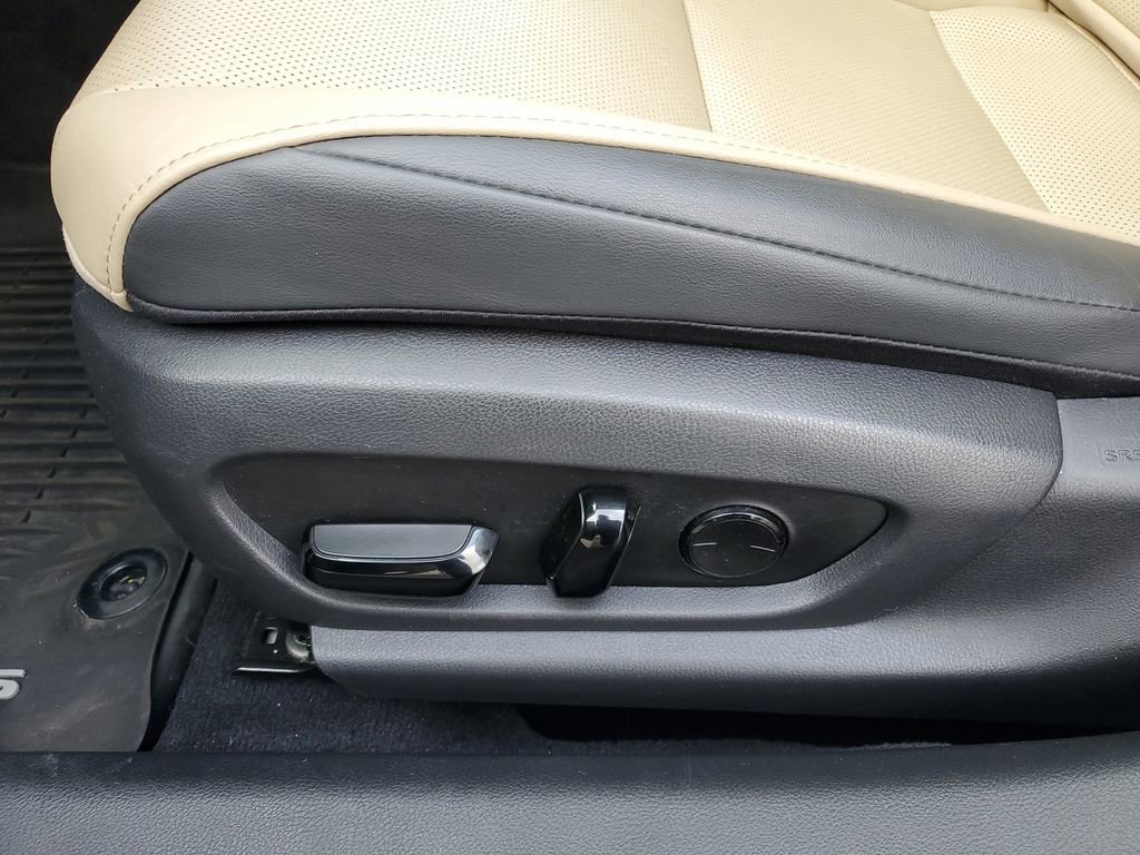 Used 2021 Lexus ES 250 w/ Premium Package image 7