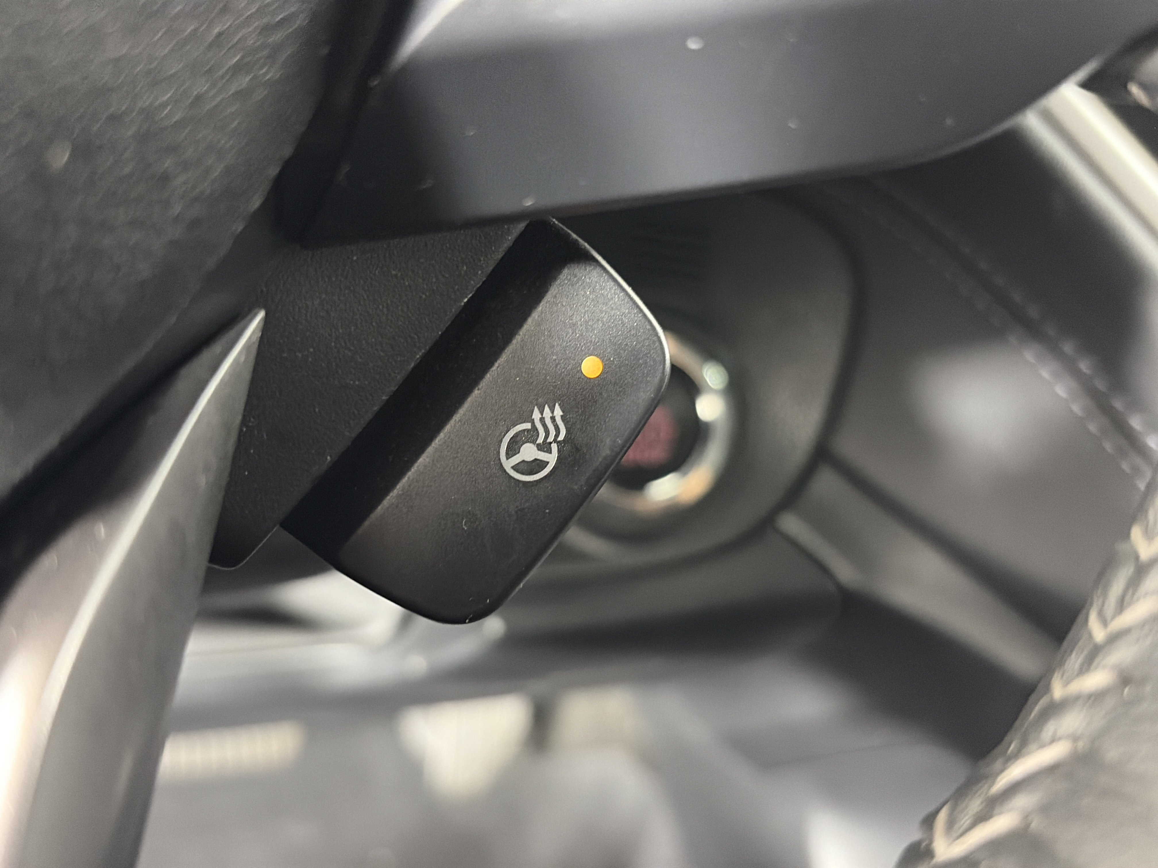 New 2025 Subaru Outback Limited AWD/4WD image 36