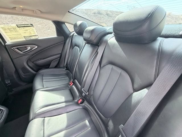 Used 2017 Chrysler 200 Limited Platinum w/ Comfort & Convenience Group FWD image 24