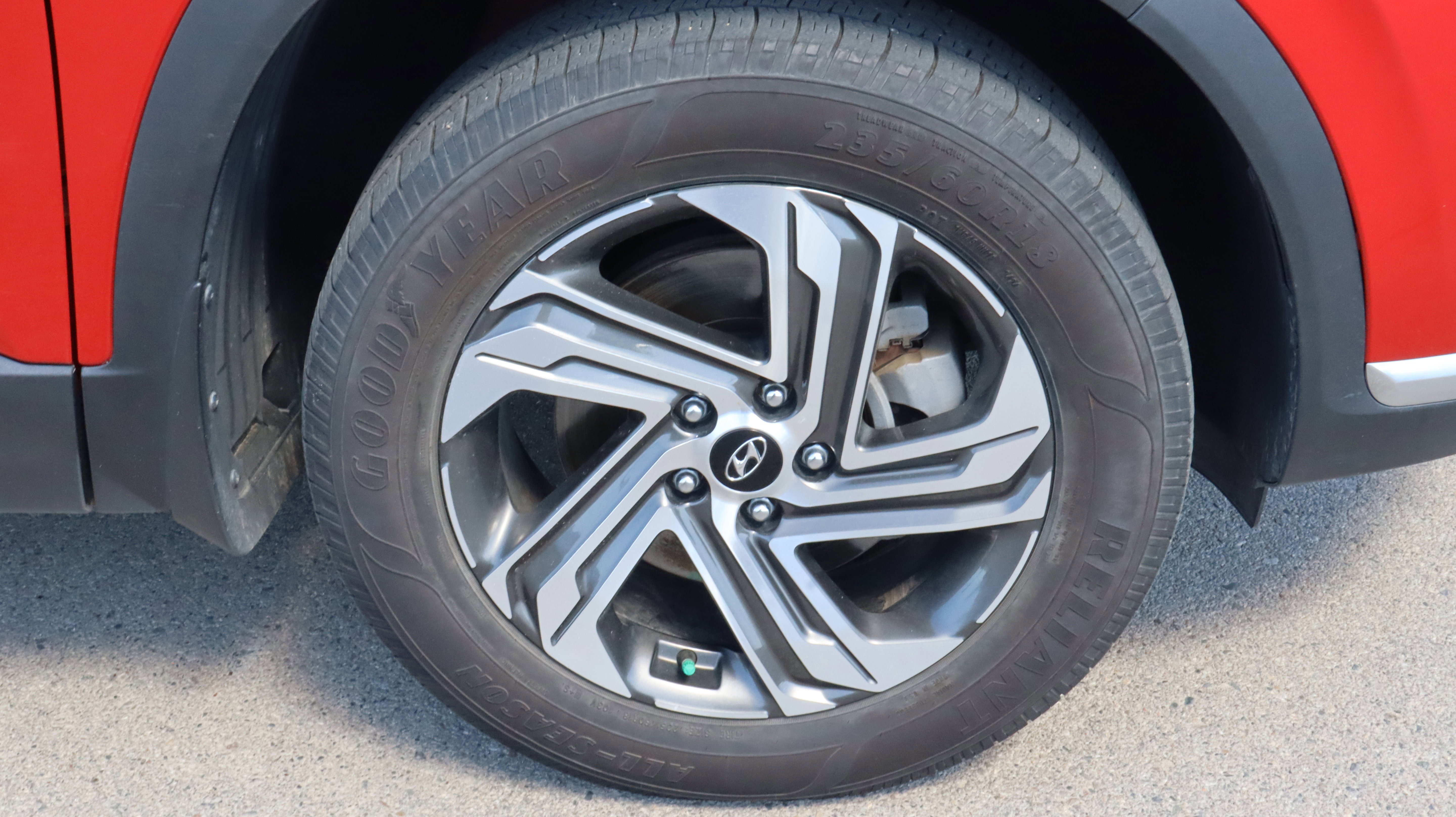 Used 2022 Hyundai Santa Fe SEL w/ Convenience + Premium Package AWD/4WD image 17