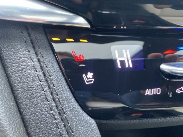 Used 2023 Cadillac XT6 Sport image 16