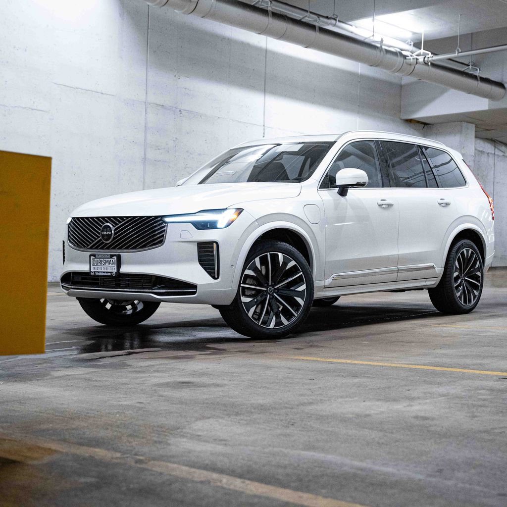 New 2026 Volvo XC90 T8 Plus w/ Protection Package Premier AWD/4WD image 1