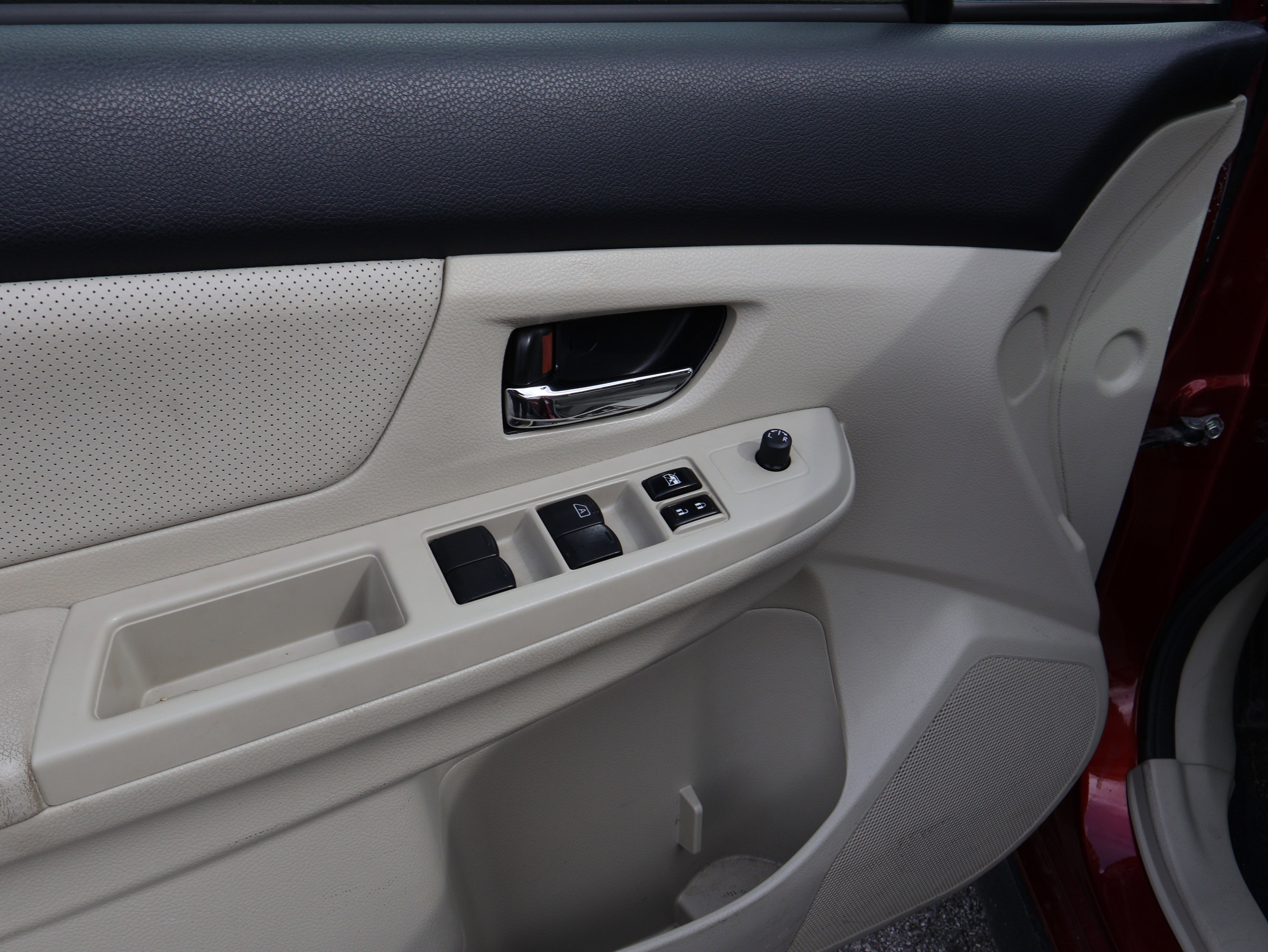 Used 2013 Subaru Crosstrek 2.0i Limited image 19