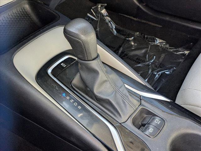 Used 2022 Toyota Corolla LE image 12