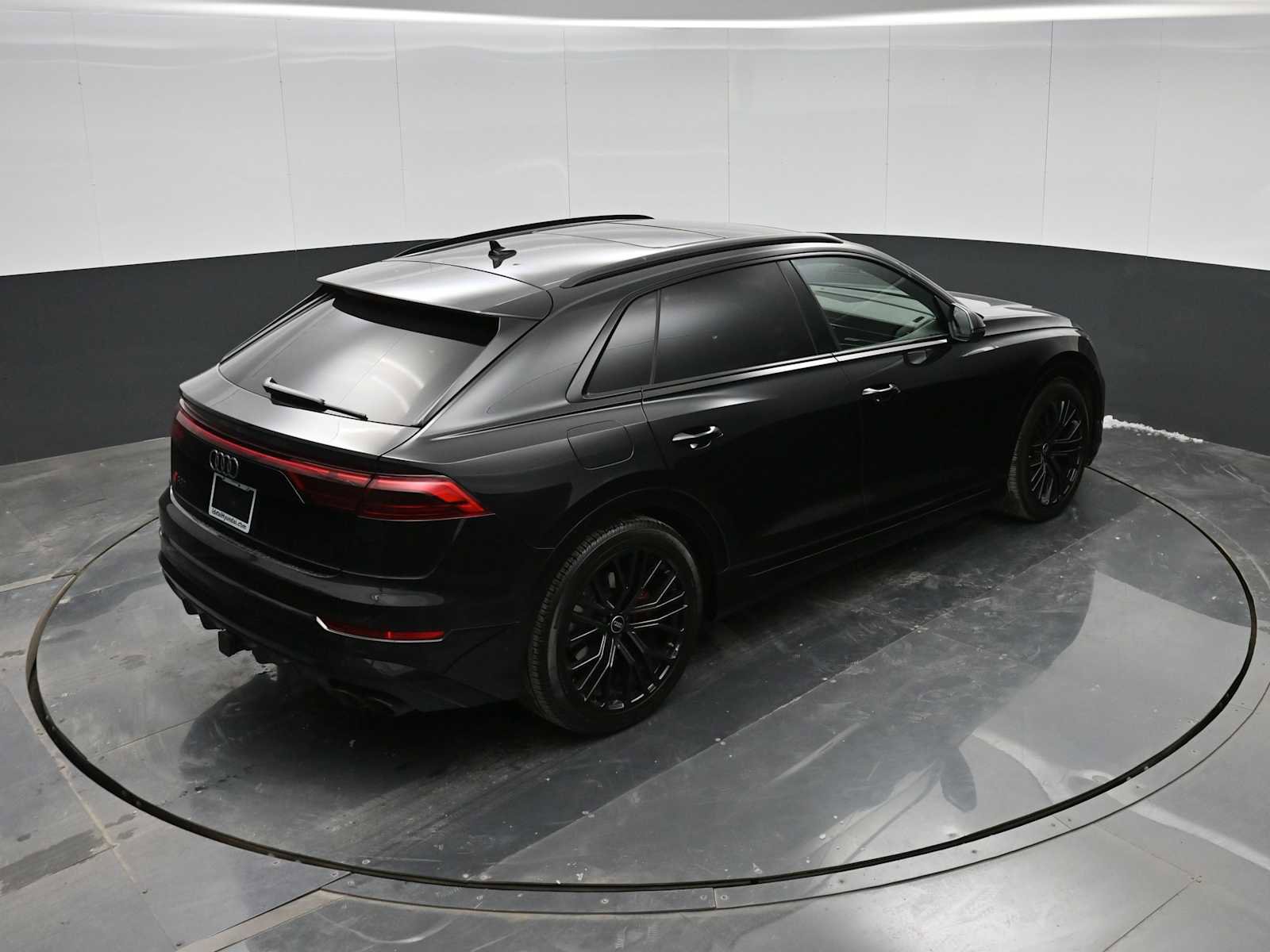 Used 2024 Audi SQ8 Premium Plus w/ S Sport Package image 28