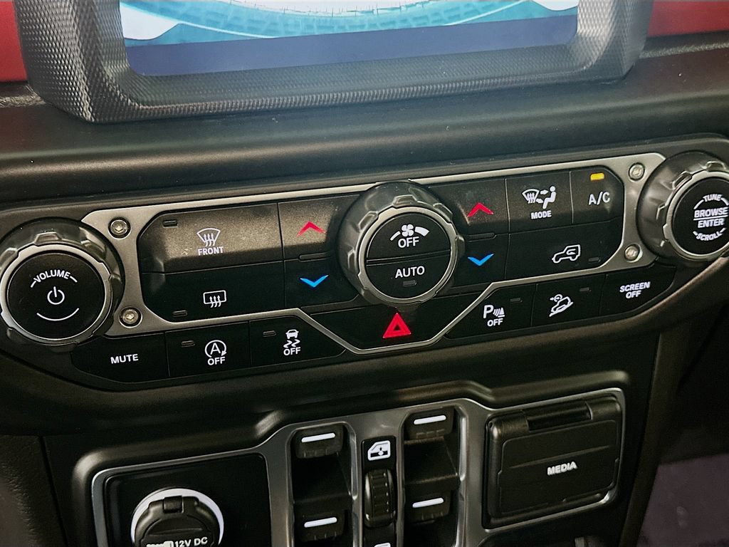 Used 2021 Jeep Wrangler Unlimited Rubicon AWD/4WD image 15