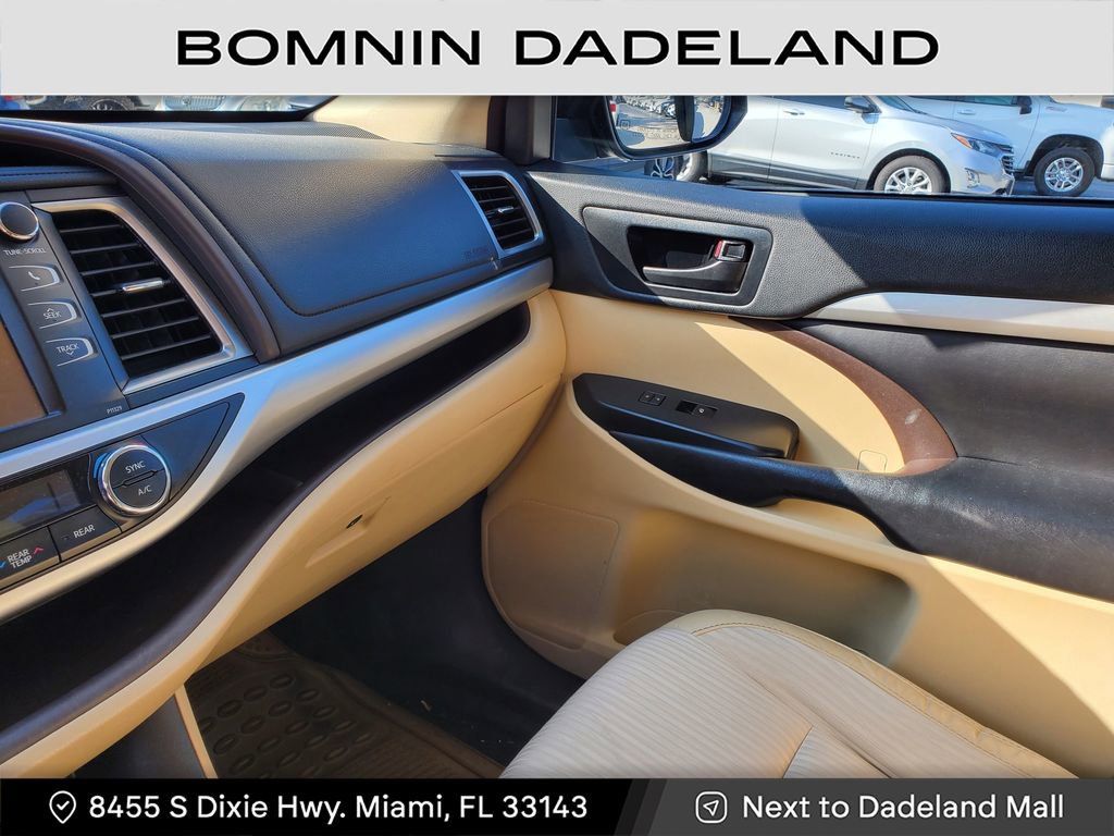 Used 2018 Toyota Highlander Plus image 21