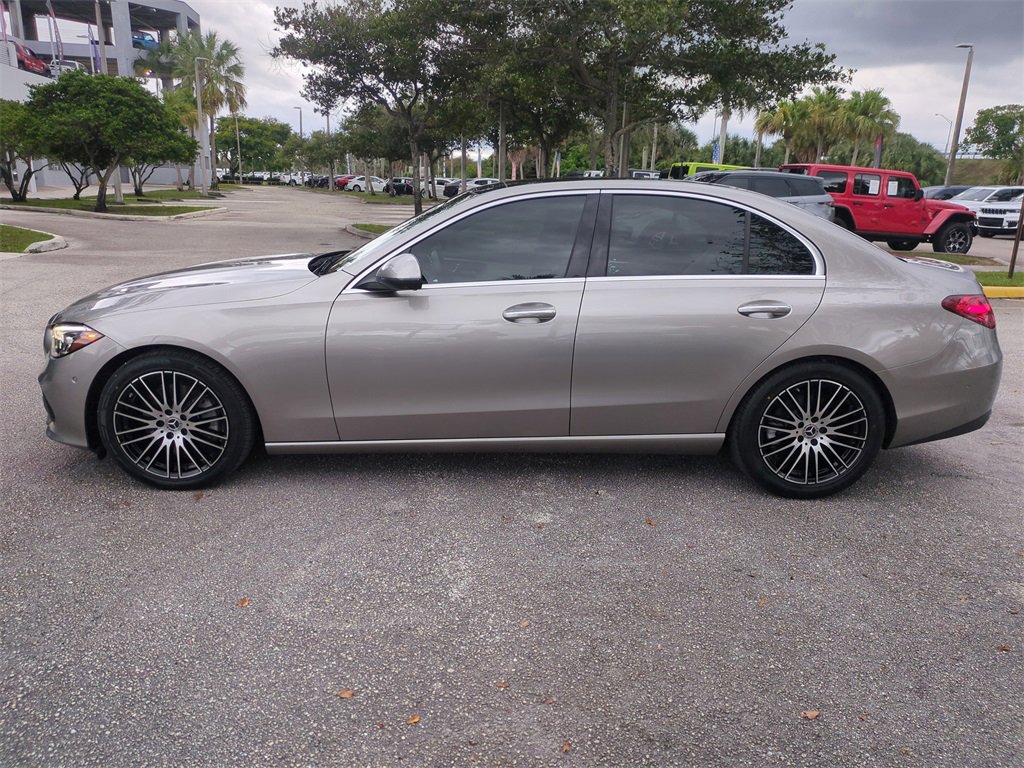 Used 2022 Mercedes-Benz C 300 Sedan image 8