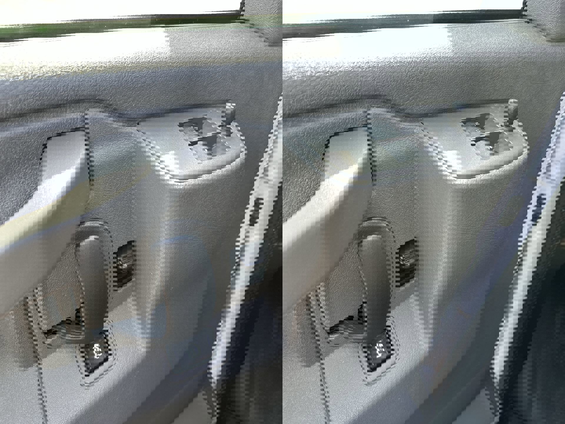 Used 2024 GMC Savana 2500 w/ Driver Convenience Package image 13