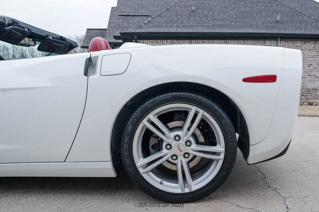 Used 2010 Chevrolet Corvette Convertible w/ Preferred Equipment Group image 5