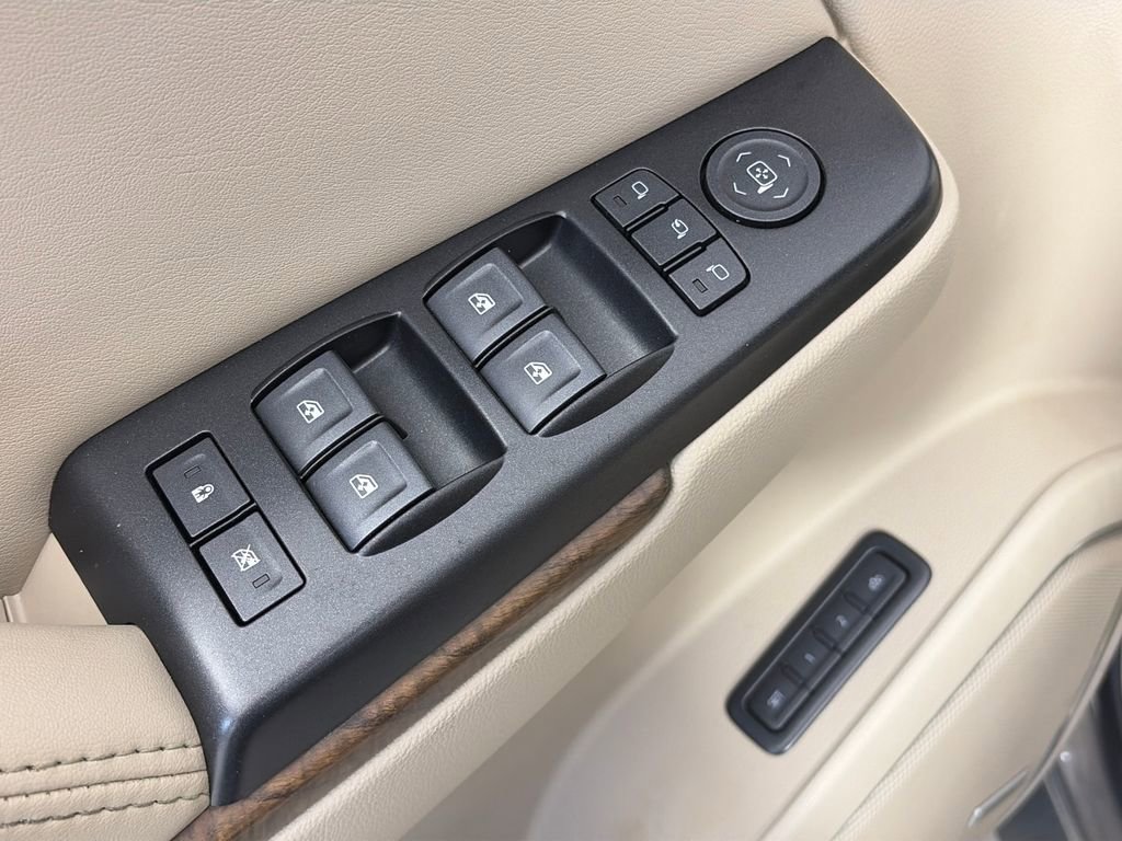 Used 2019 GMC Yukon XL Denali w/ Open Road Package AWD/4WD image 24