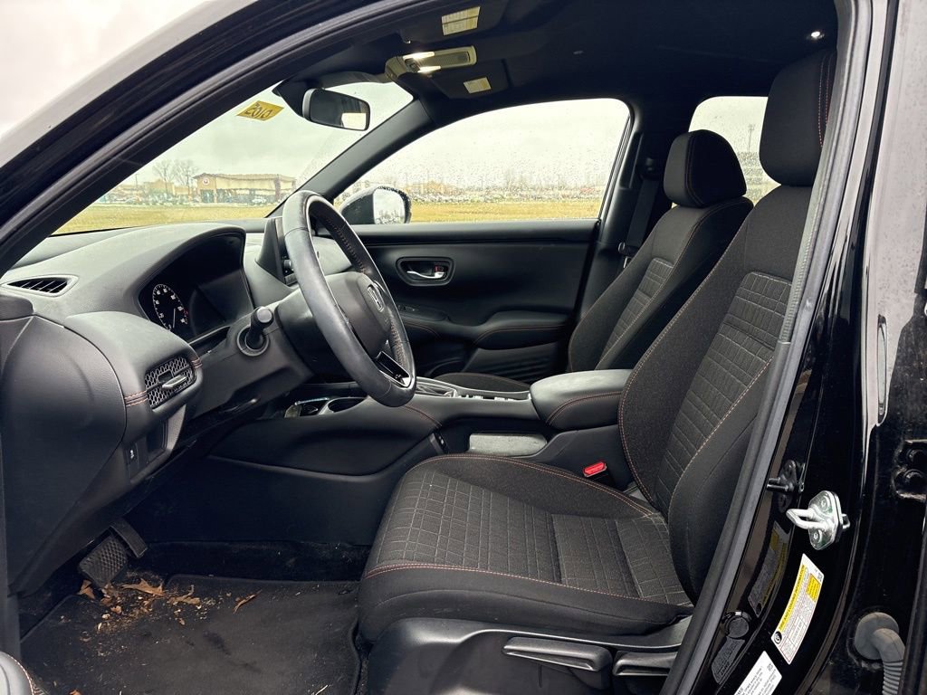 Used 2023 Honda HR-V Sport image 17