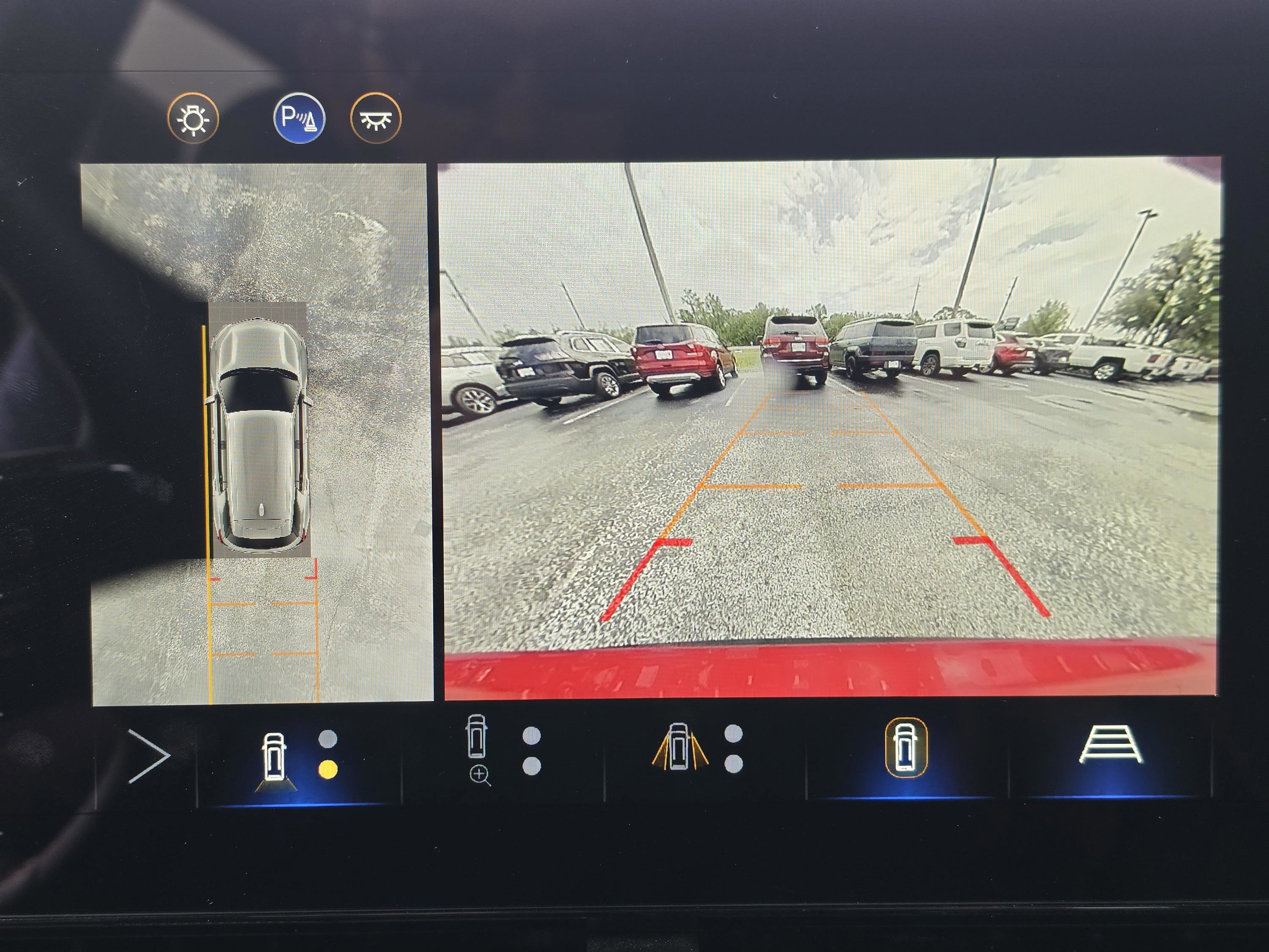 Used 2025 Chevrolet Equinox RS w/ Safety and Technology Package AWD/4WD image 29