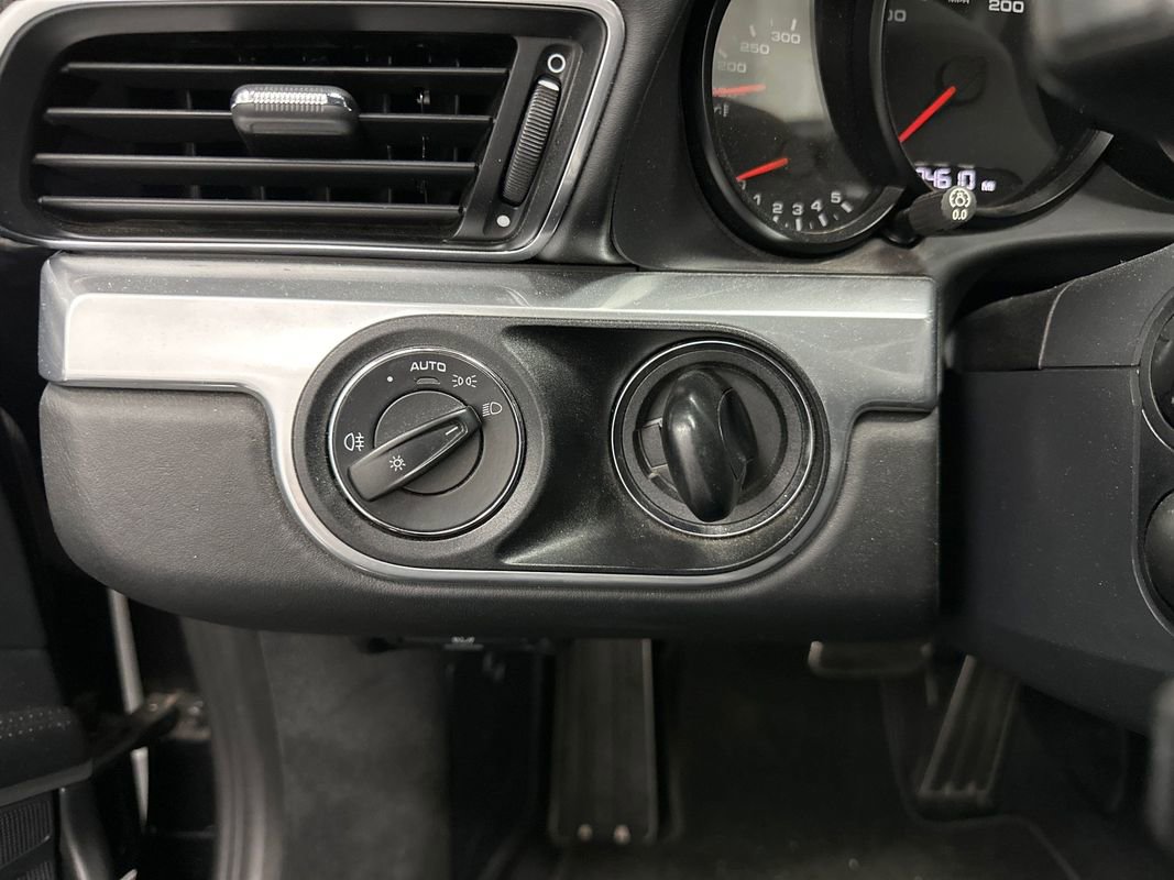 Used 2012 Porsche 911 Carrera S image 15