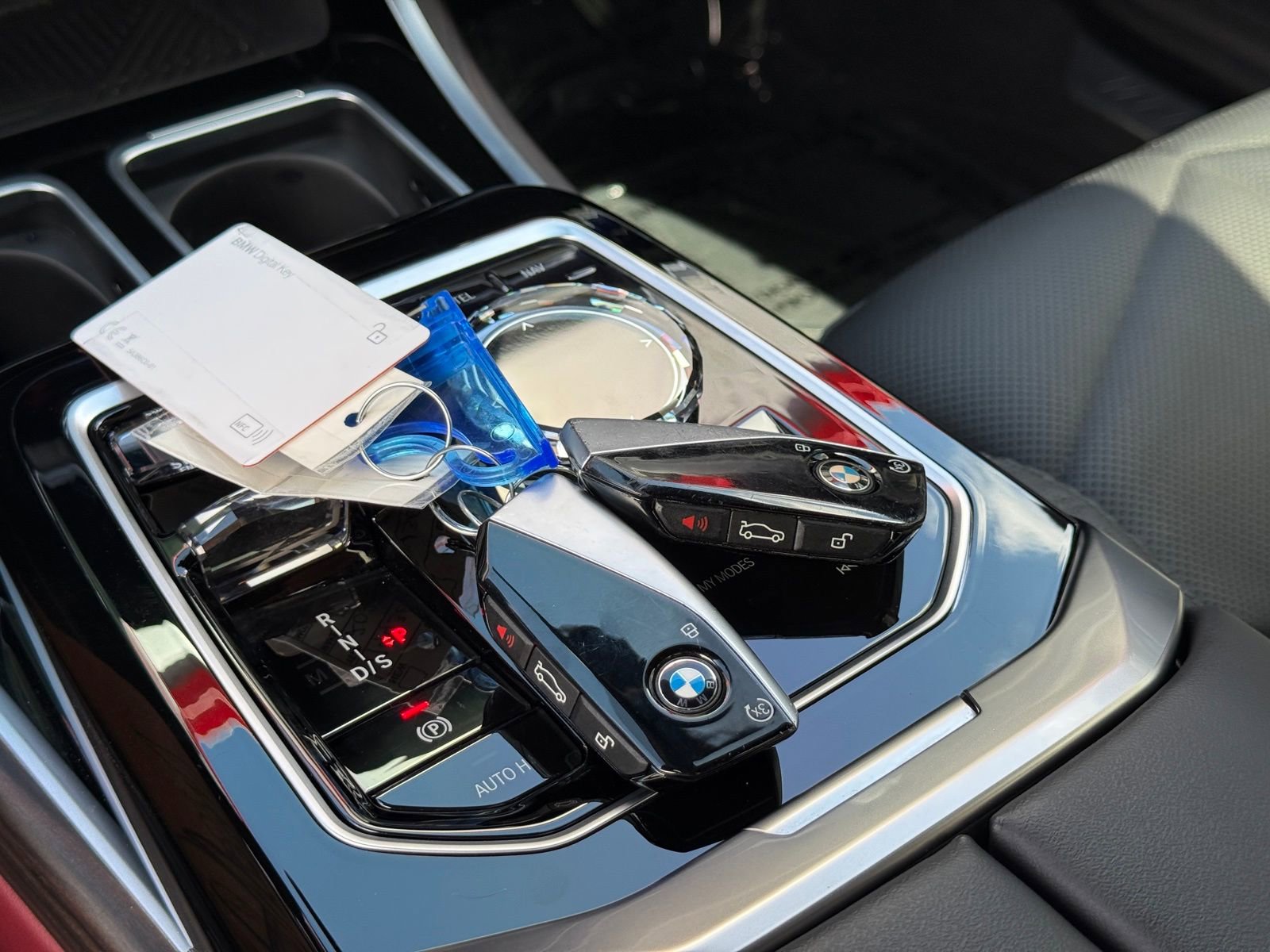 Used 2023 BMW 740i image 35