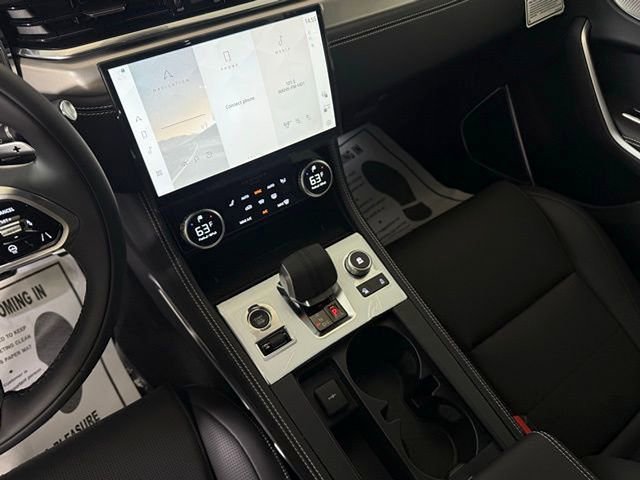 New 2026 Jaguar F-PACE R-Dynamic S image 37