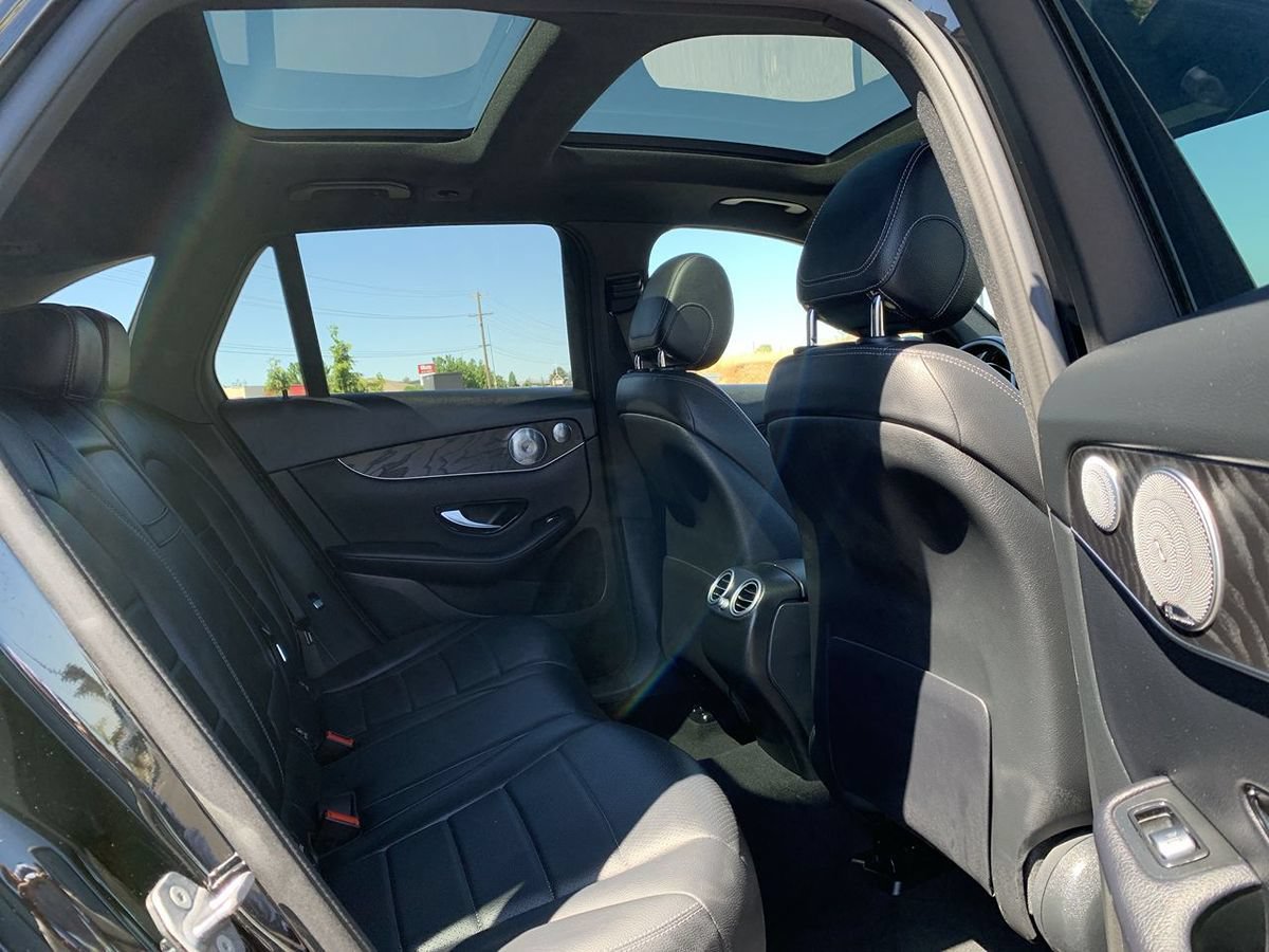 Used 2018 Mercedes-Benz GLC 300 4MATIC image 30