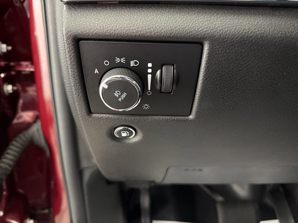 Used 2018 Jeep Grand Cherokee Limited AWD/4WD image 20