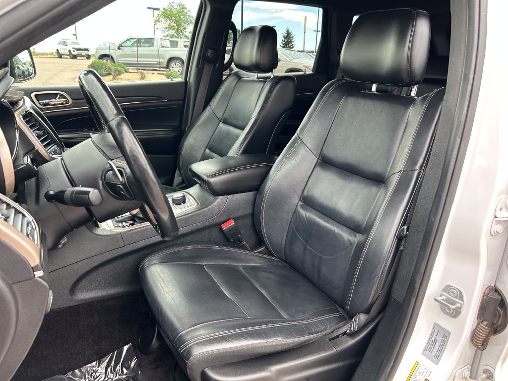 Used 2017 Jeep Grand Cherokee Limited AWD/4WD image 16