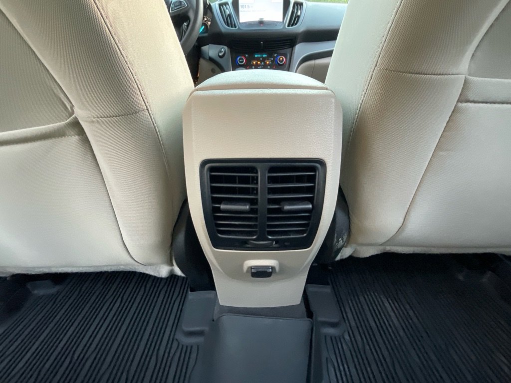 Used 2019 Ford Escape SE image 34