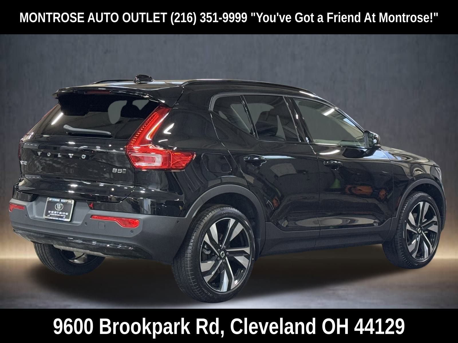 New 2026 Volvo XC40 B5 Plus w/ Protection Package Premier image 5