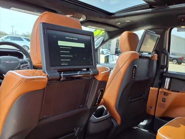 New 2026 Chrysler Pacifica Pinnacle FWD image 58