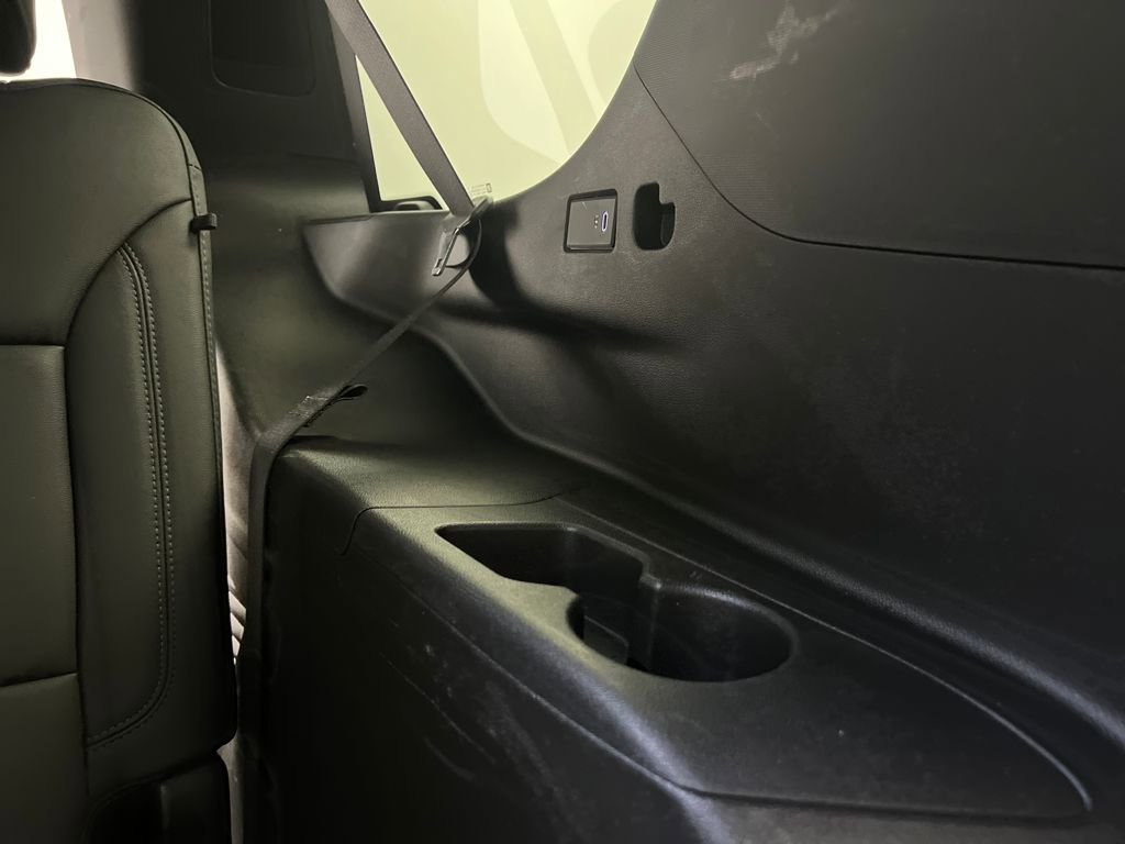 Used 2025 Chevrolet Tahoe LT image 33