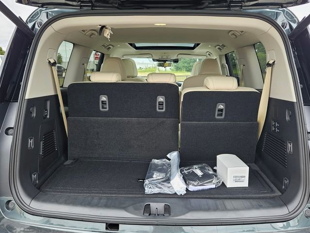 New 2026 Nissan Armada Platinum image 12