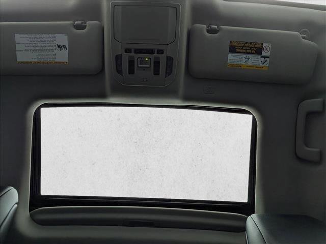 Used 2022 Toyota Highlander XLE image 16