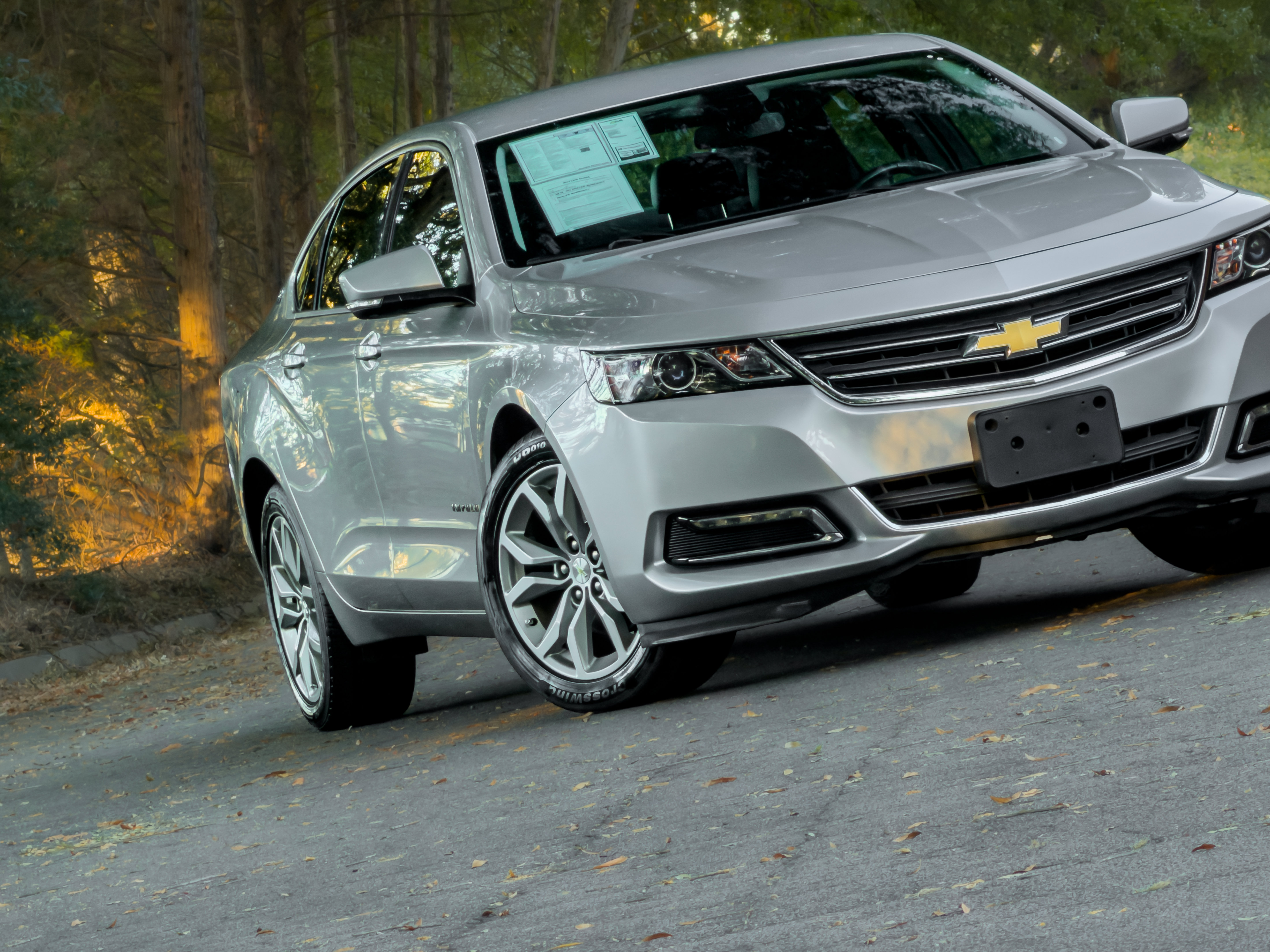Used 2018 Chevrolet Impala LT FWD image 22