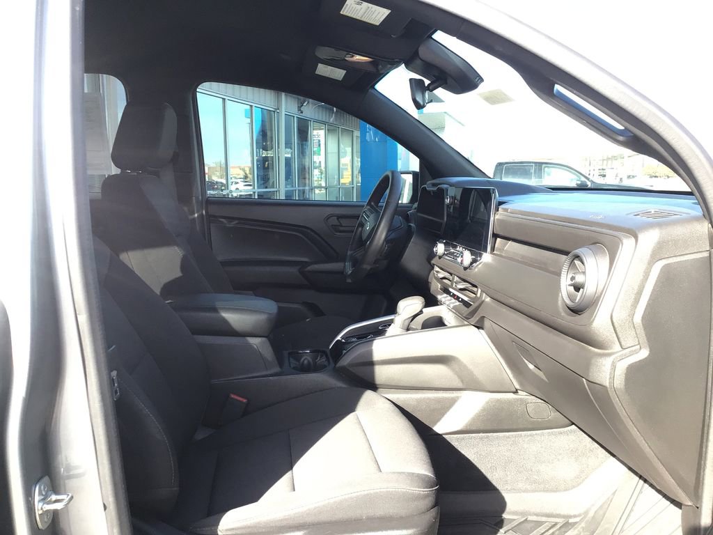 Used 2024 Chevrolet Colorado Trail Boss w/ LPO, Dark Essentials Package image 6
