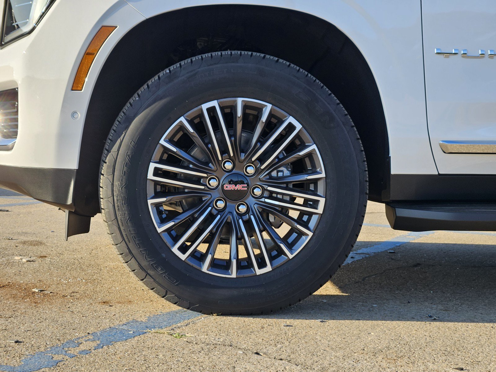 New 2027 GMC Yukon Elevation w/ Technology Package AWD/4WD image 7