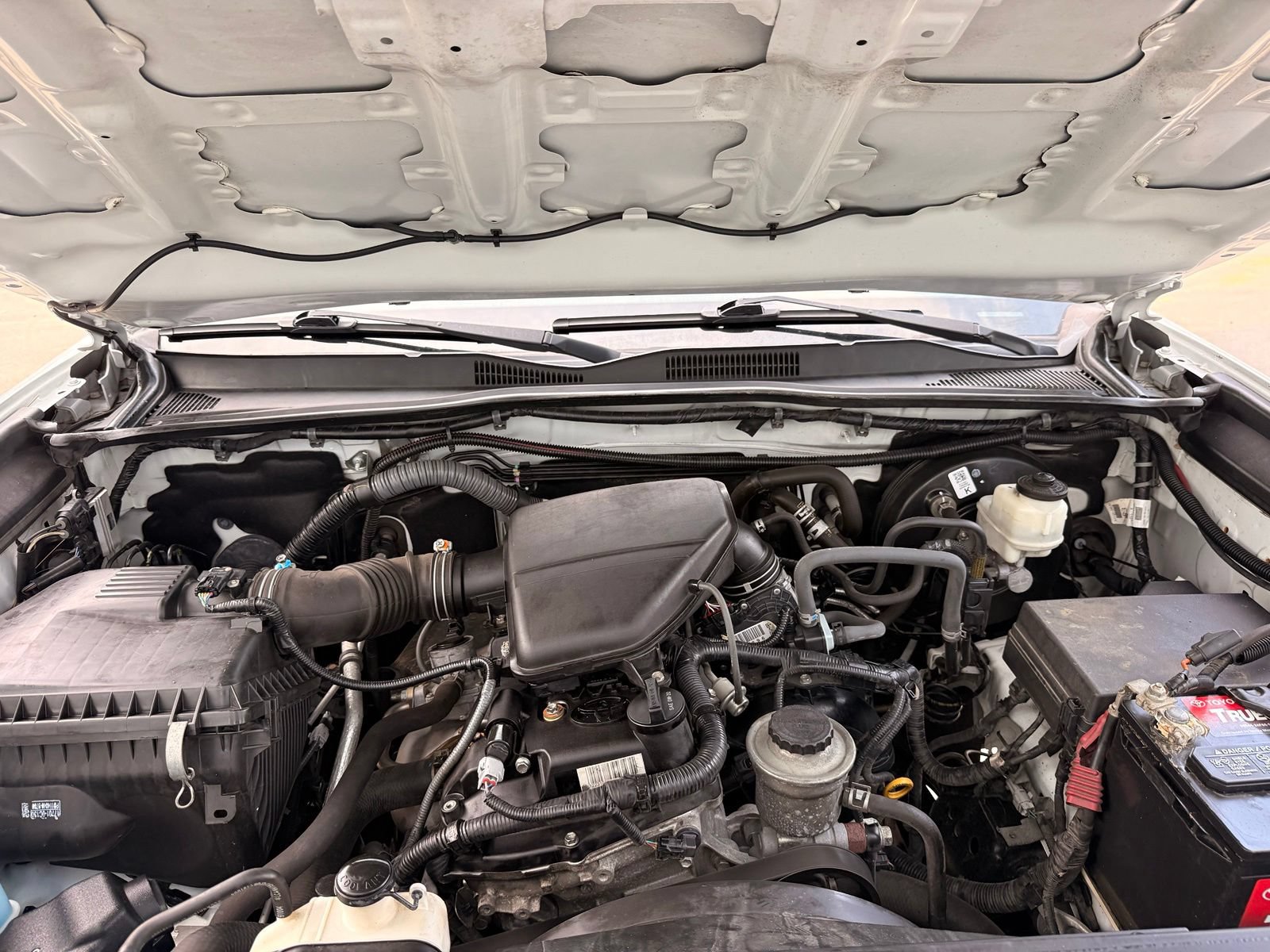 Used 2020 Toyota Tacoma SR RWD image 33