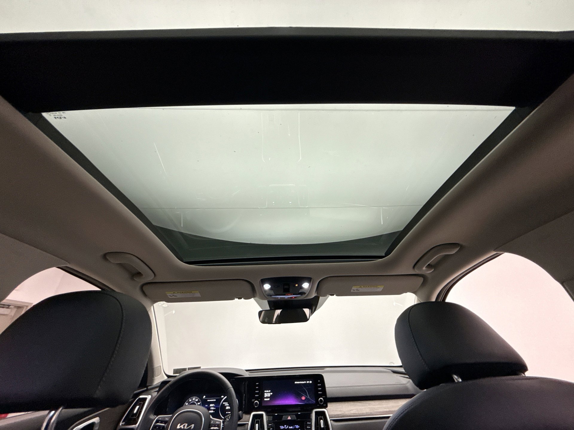 Used 2023 Kia Sorento SX Prestige image 17