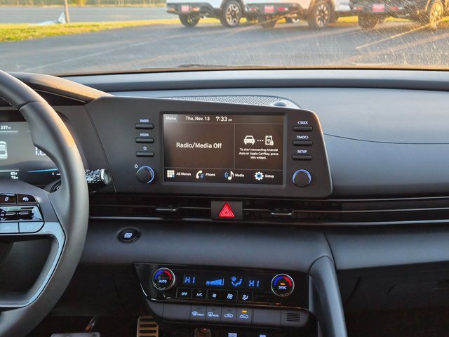 New 2026 Hyundai Elantra Sport image 9