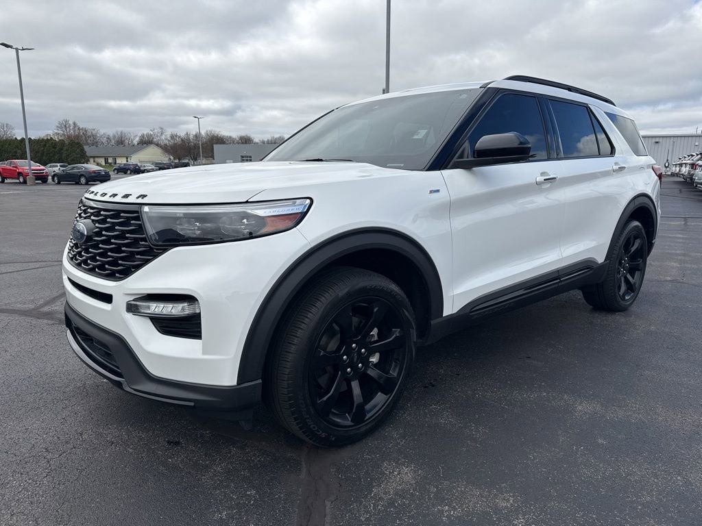 Used 2023 Ford Explorer ST-Line w/ Class IV Trailer Tow Package image 5