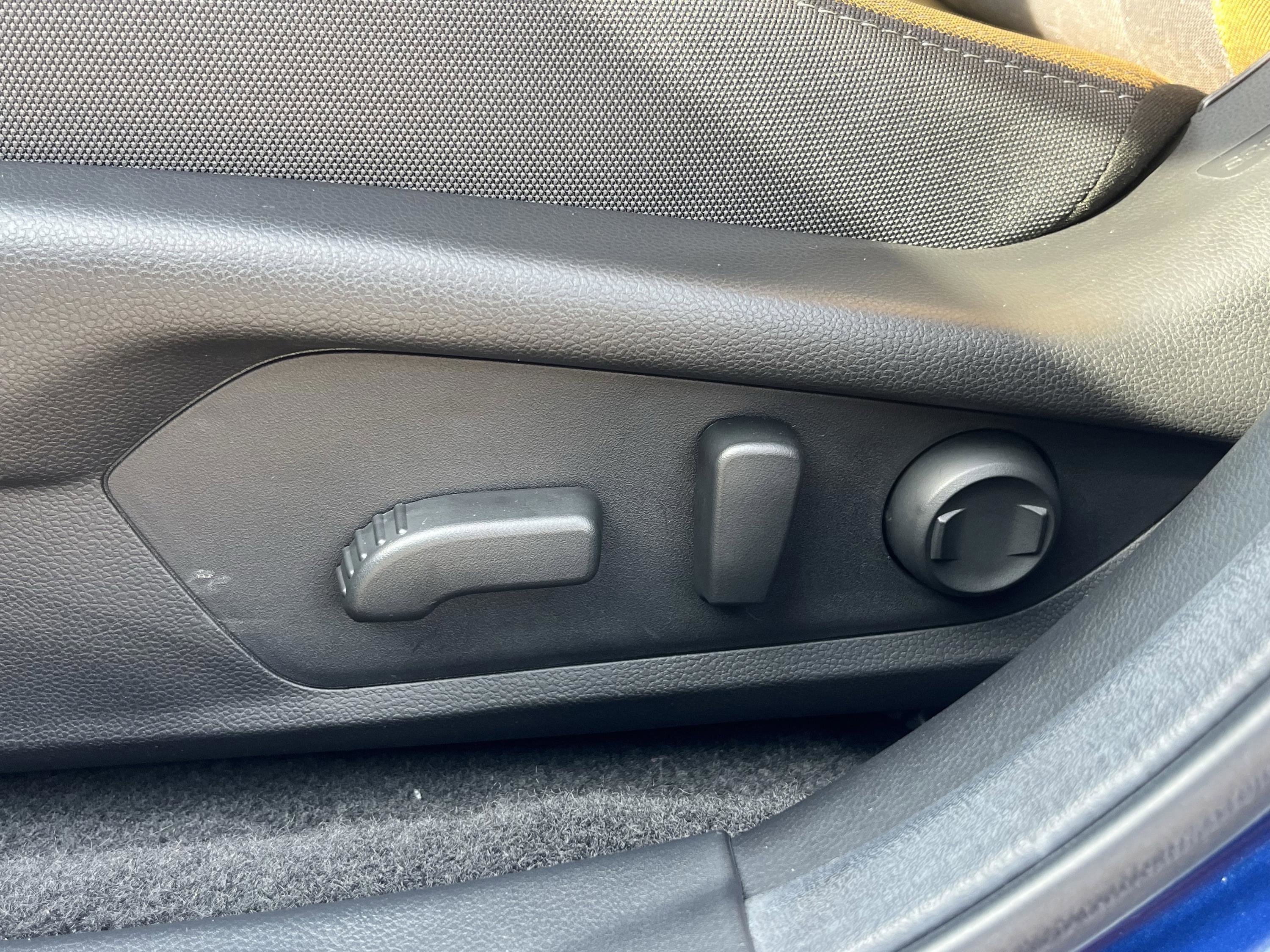 Used 2025 Subaru Crosstrek 2.5i Sport AWD/4WD image 11