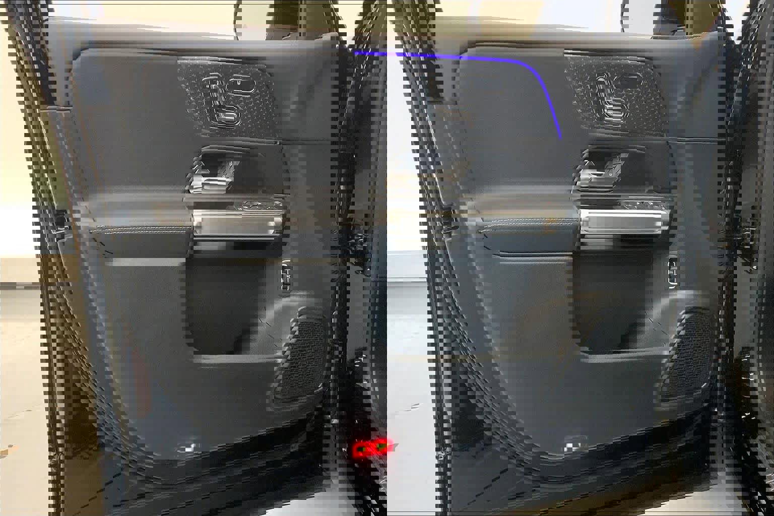 Used 2025 Mercedes-Benz GLB 250 image 19