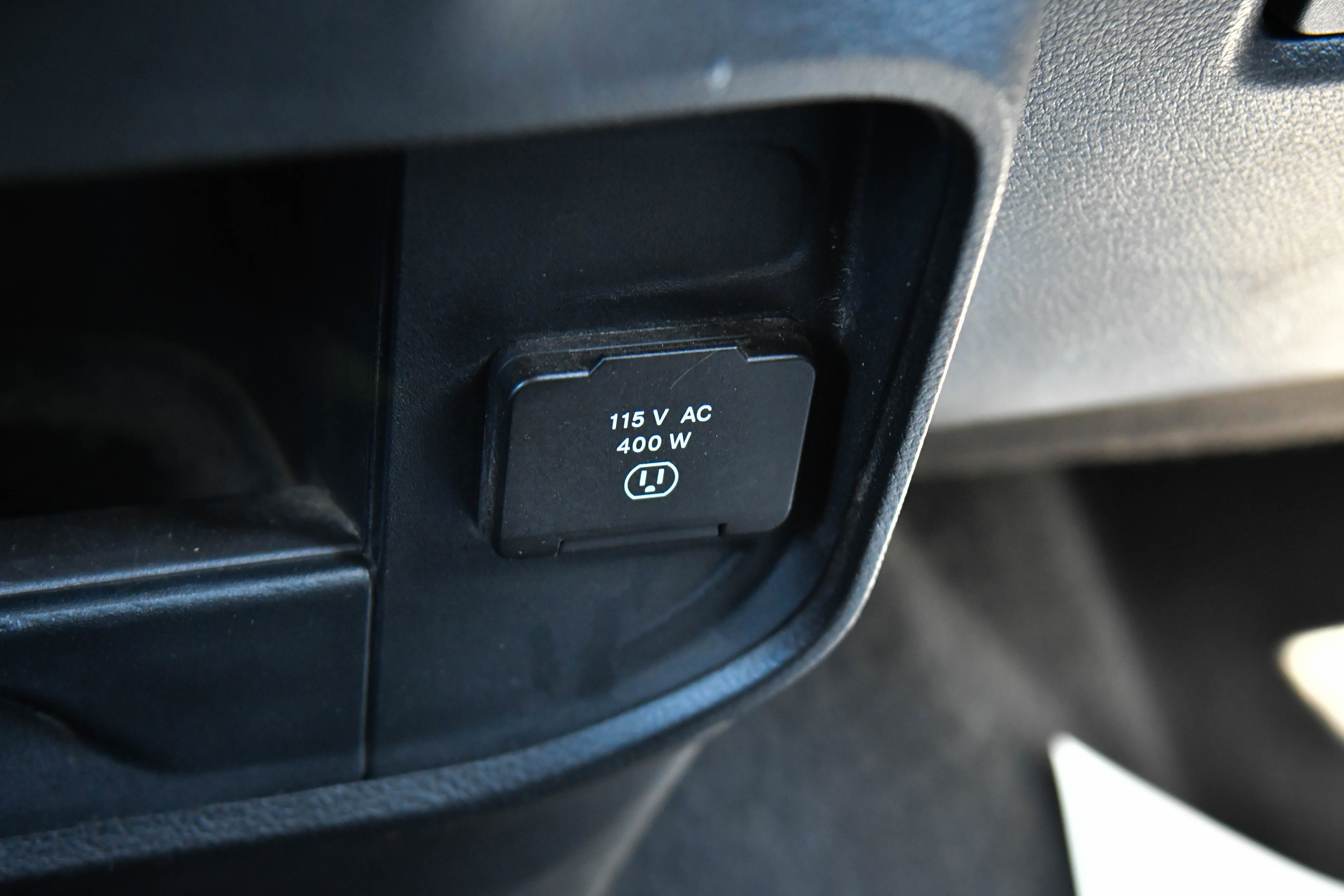 Used 2024 RAM 2500 Laramie image 31